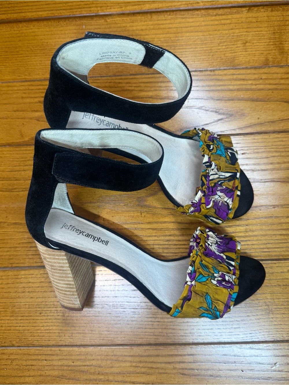 ✨ Jeffrey Campbell Lindsay-RF Ruffle Floral Block Heel Sandals ✨ Size 9